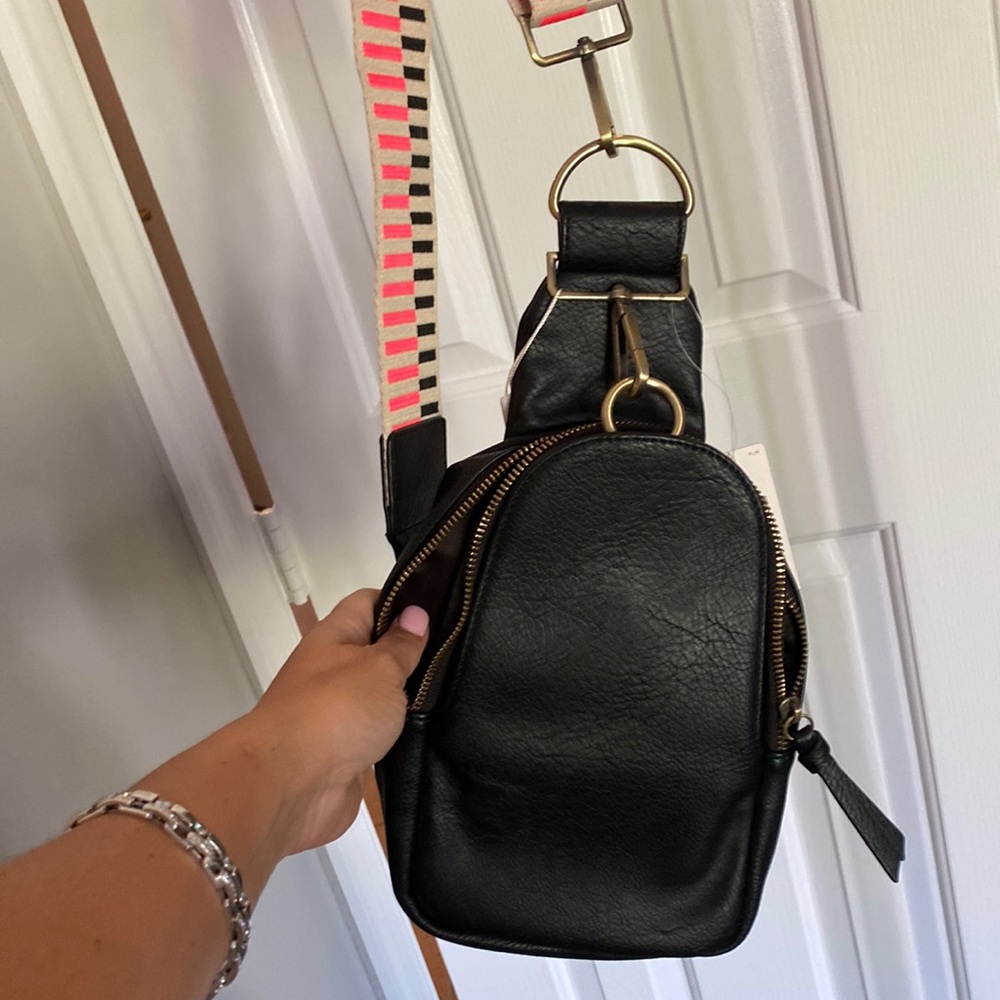 Urban original black purse.    New